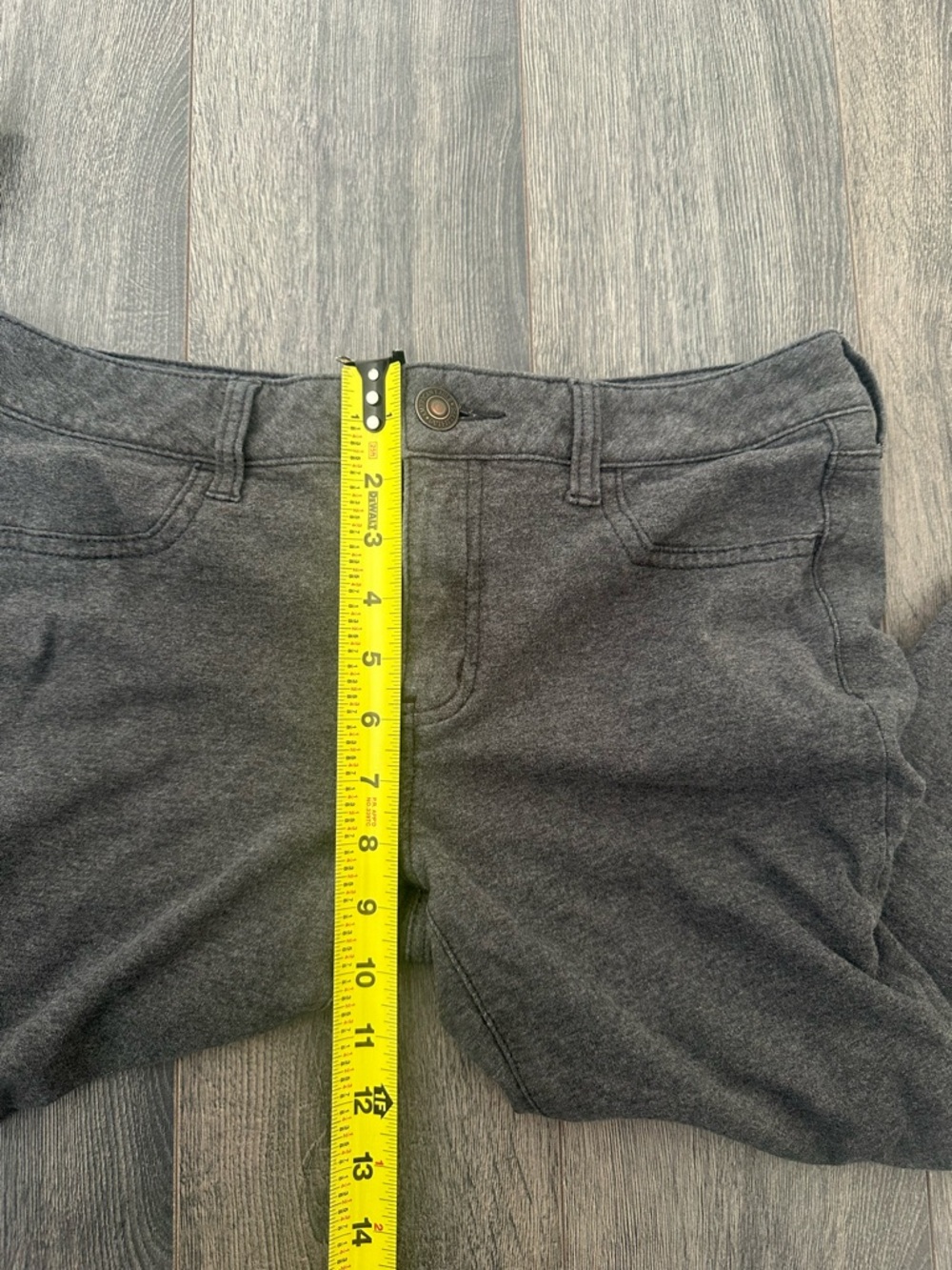 EUC American Eagle Outfitters Women's Dark Gray Skinny Stretch Jeggings Size 10 - Picture 4 of 8